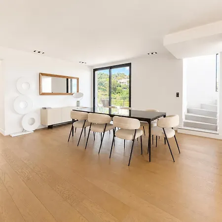 D Exception 450m2 Avec Piscine Vue Domaine Prive Cardo Nyaraló