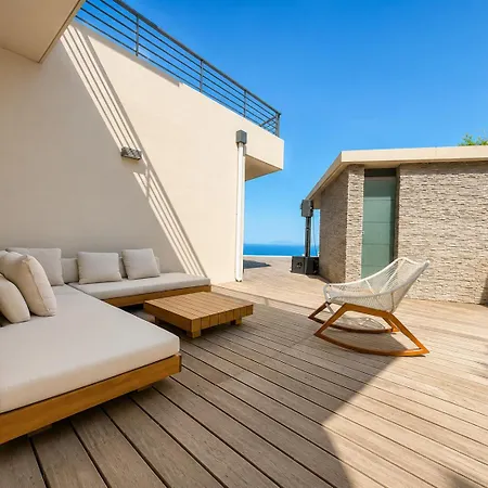 D Exception 450m2 Avec Piscine Vue Domaine Prive Cardo Nyaraló
