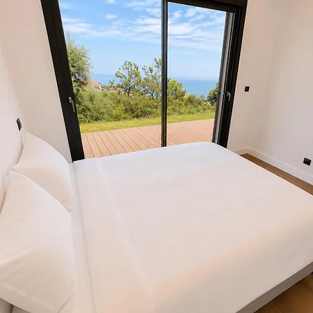 D Exception 450m2 Avec Piscine Vue Domaine Prive Cardo Nyaraló Bastia