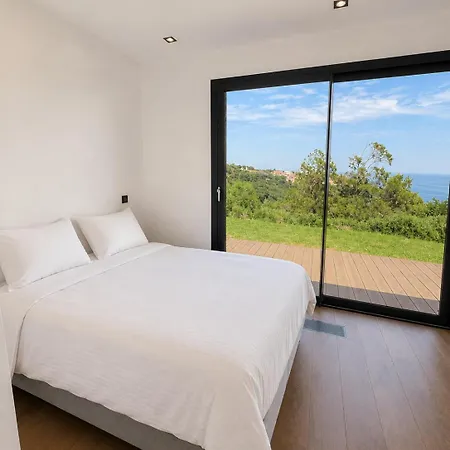 Nyaraló D Exception 450m2 Avec Piscine Vue Domaine Prive Cardo Bastia